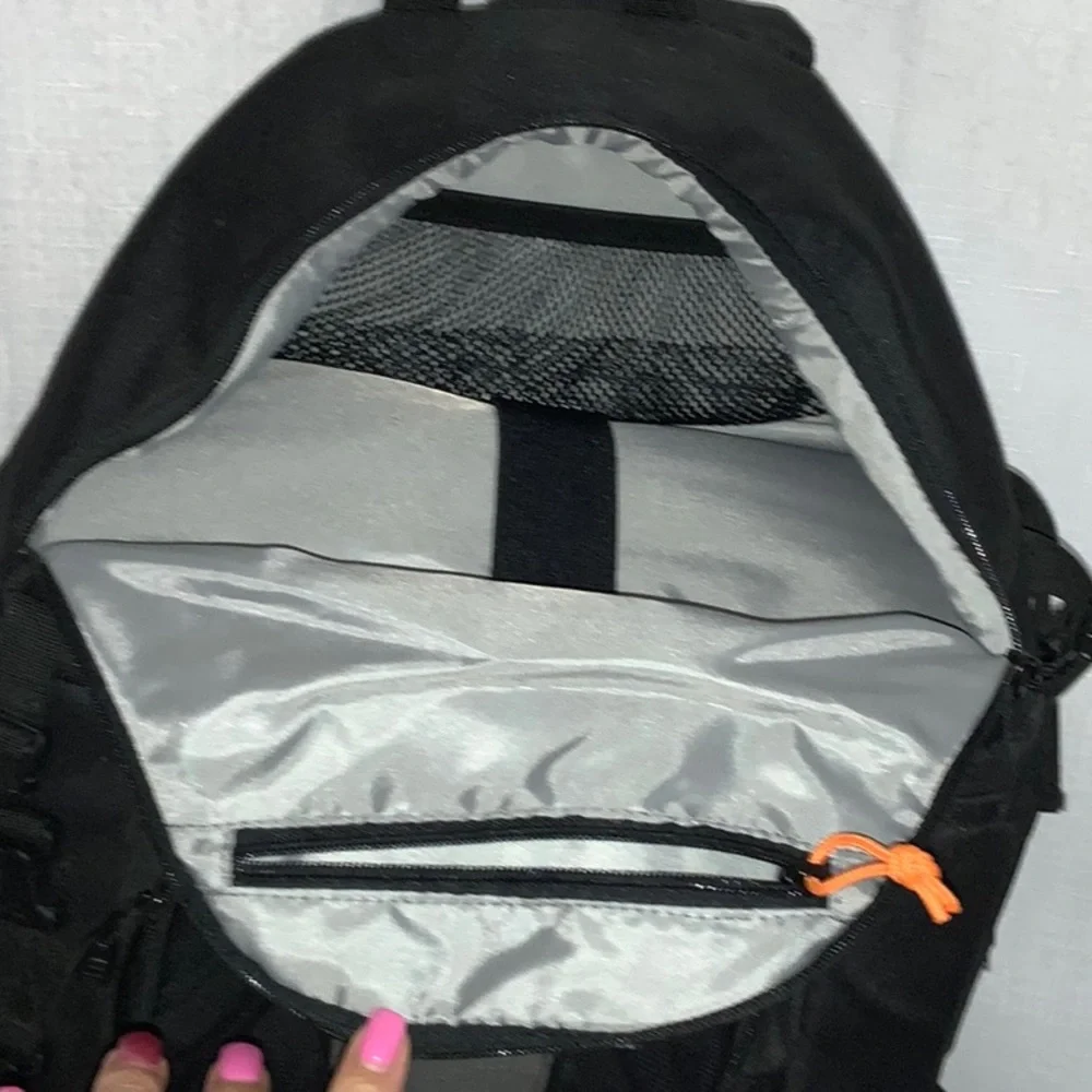 819 Lowepro Slingshot Sling Style Camera Backpack